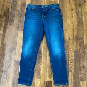 SUPER SKINNY HIGH RISE JEANS